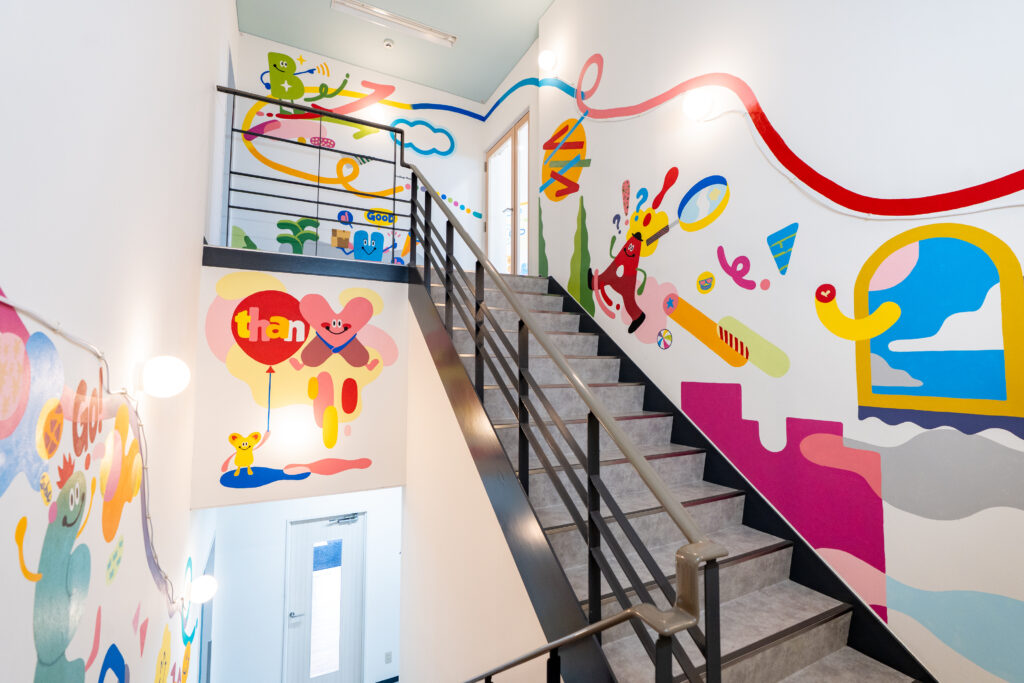 渋谷レックス株式会社　オフィス　壁画　アートウォール