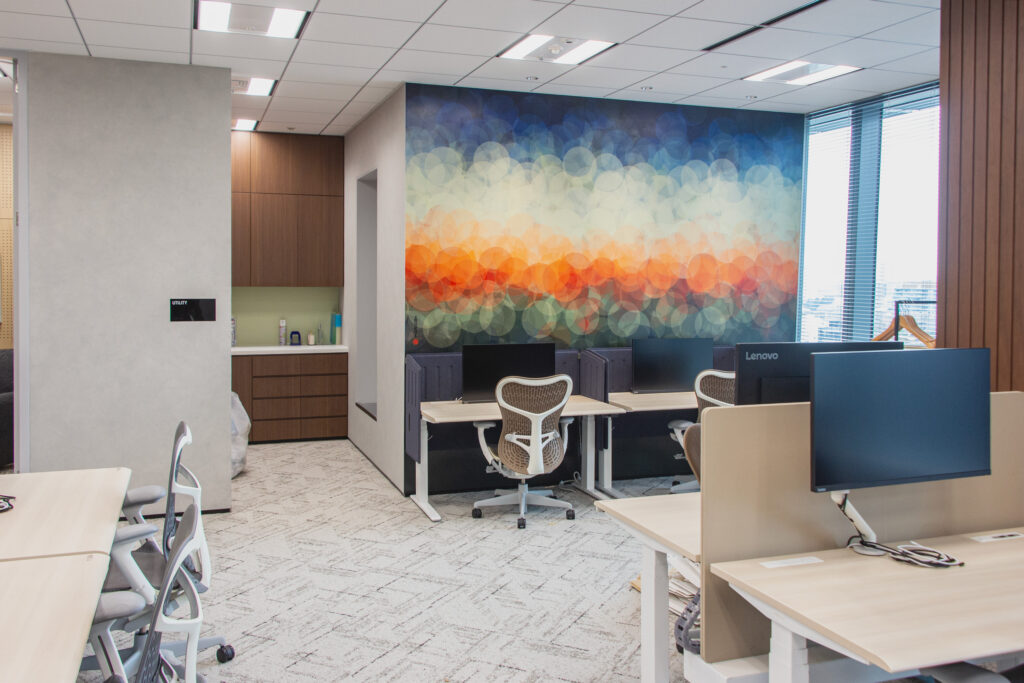 旅行会社 オフィス 壁画