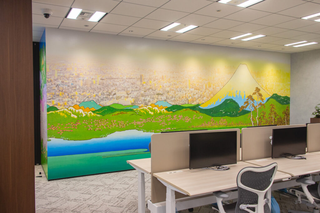 旅行会社 オフィス 壁画